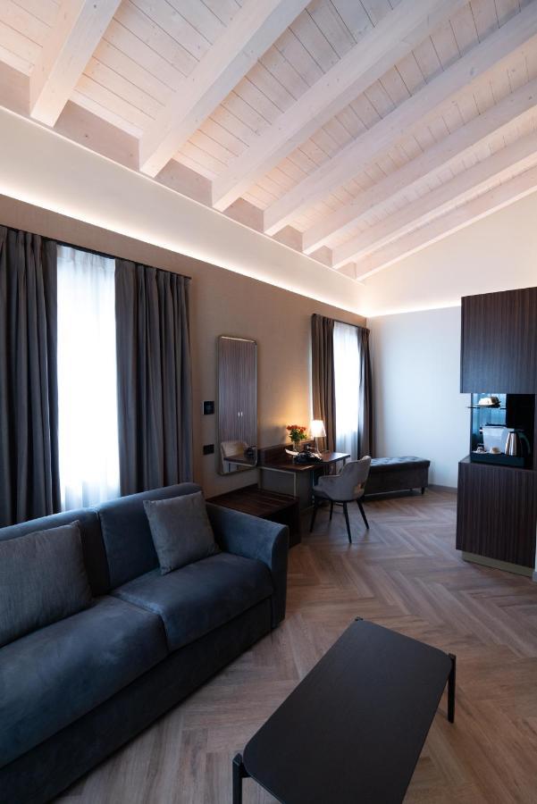 3T Boutique Hotel Ivrea Eksteriør billede